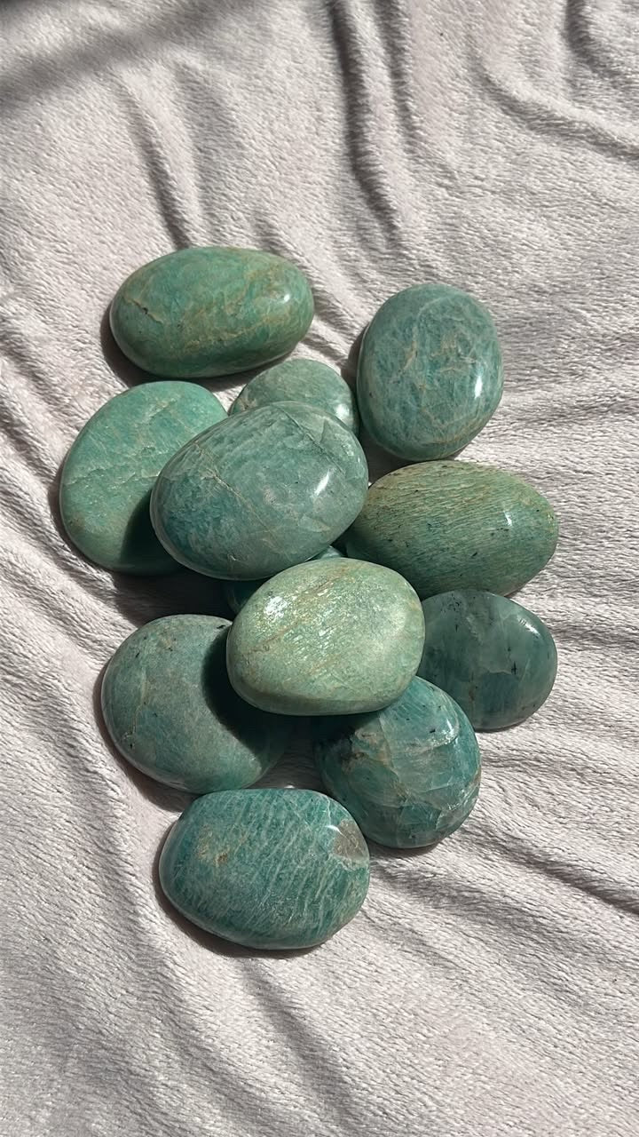 Amazonite Palm Stone