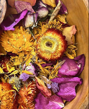 Load image into Gallery viewer, Flower Confetti
