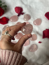 Load image into Gallery viewer, Gemmy Rose Quartz Heart
